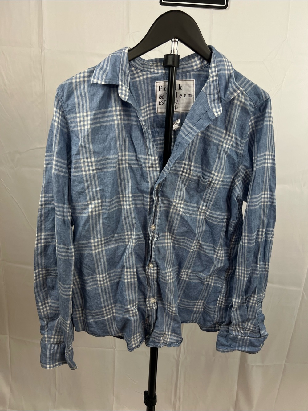 Frank & Eileen Barry Italian Linen Blue Plaid Button Down Shirt Size Large - Picture 2 of 9